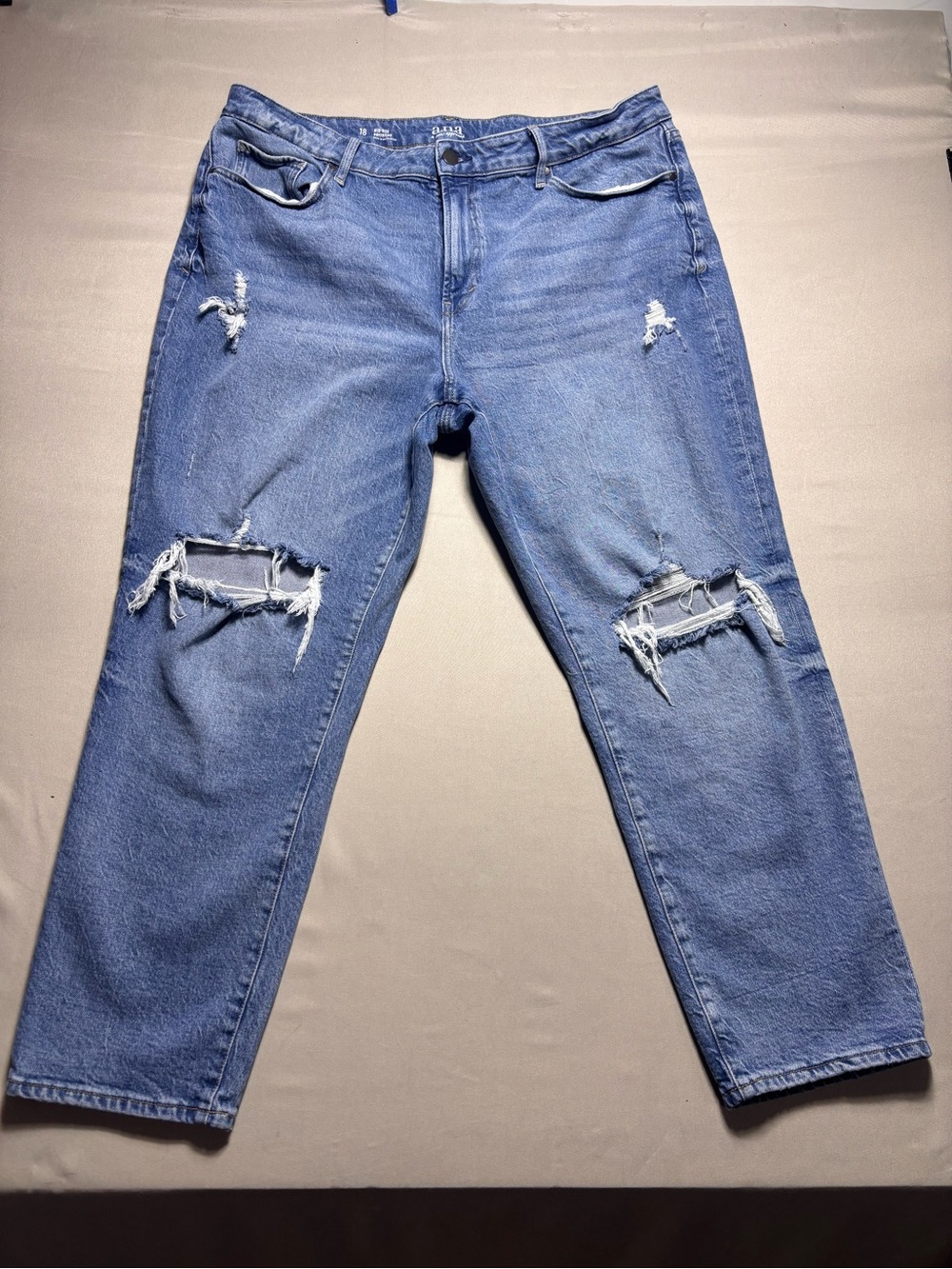⁠a.n.a Mid Rise Boyfriend Distressed Jeans Size 18 Medium Wash⁠